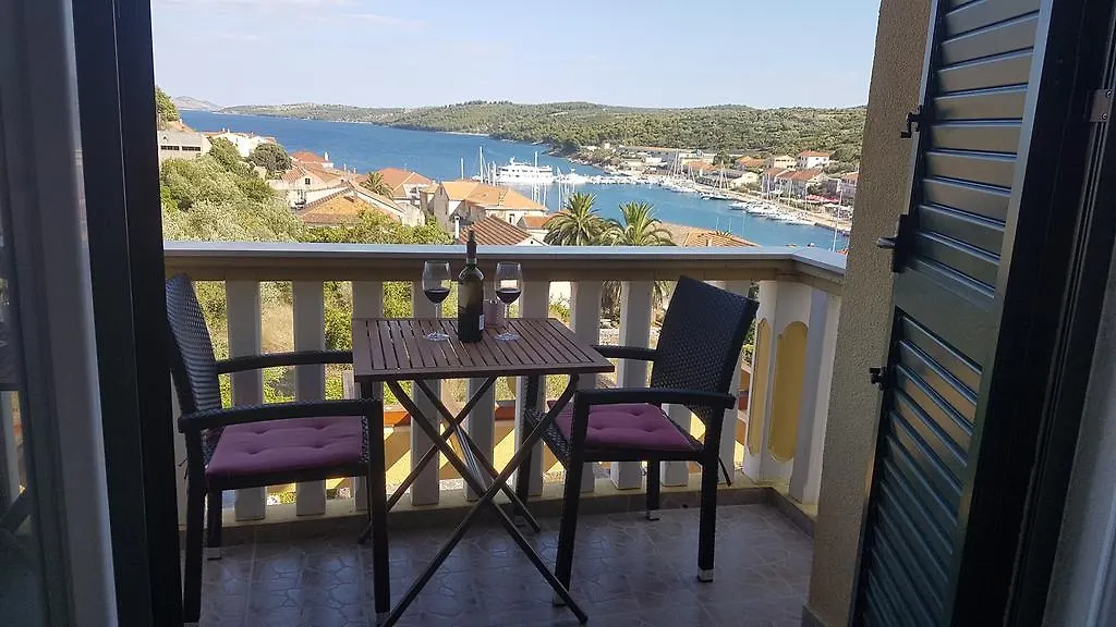 Apartment Azaleja Sali