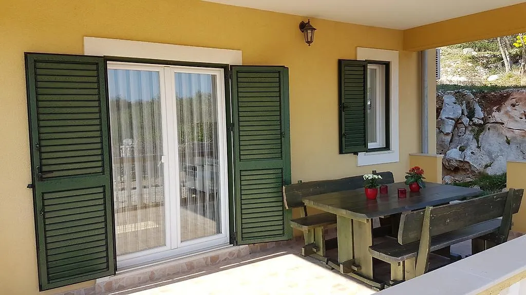 Apartment Azaleja Sali