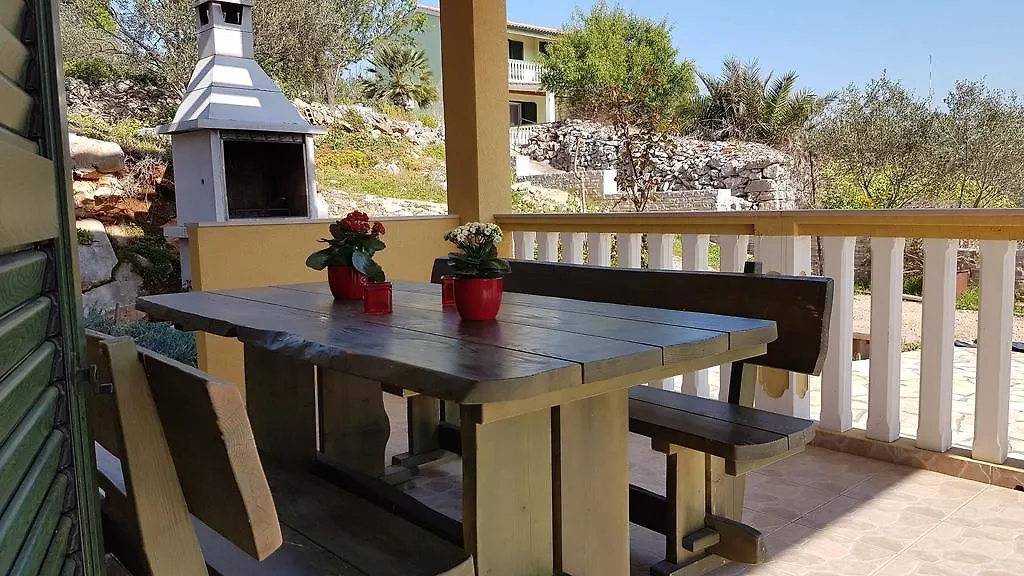 Apartment Azaleja Sali