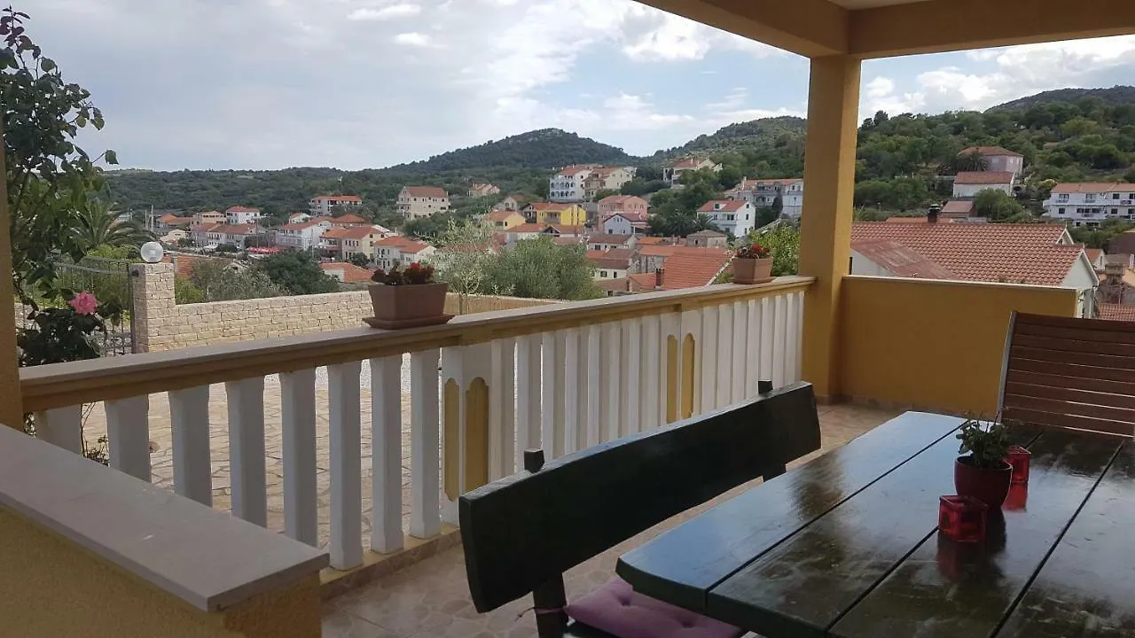 Apartment Azaleja Sali Croatia